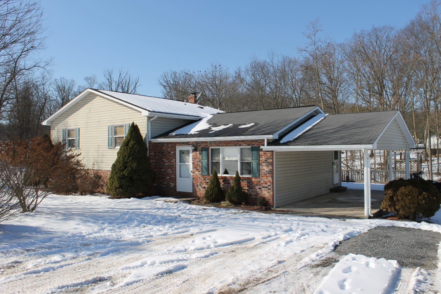 35 TIARA LANE, AUGUSTA, WV