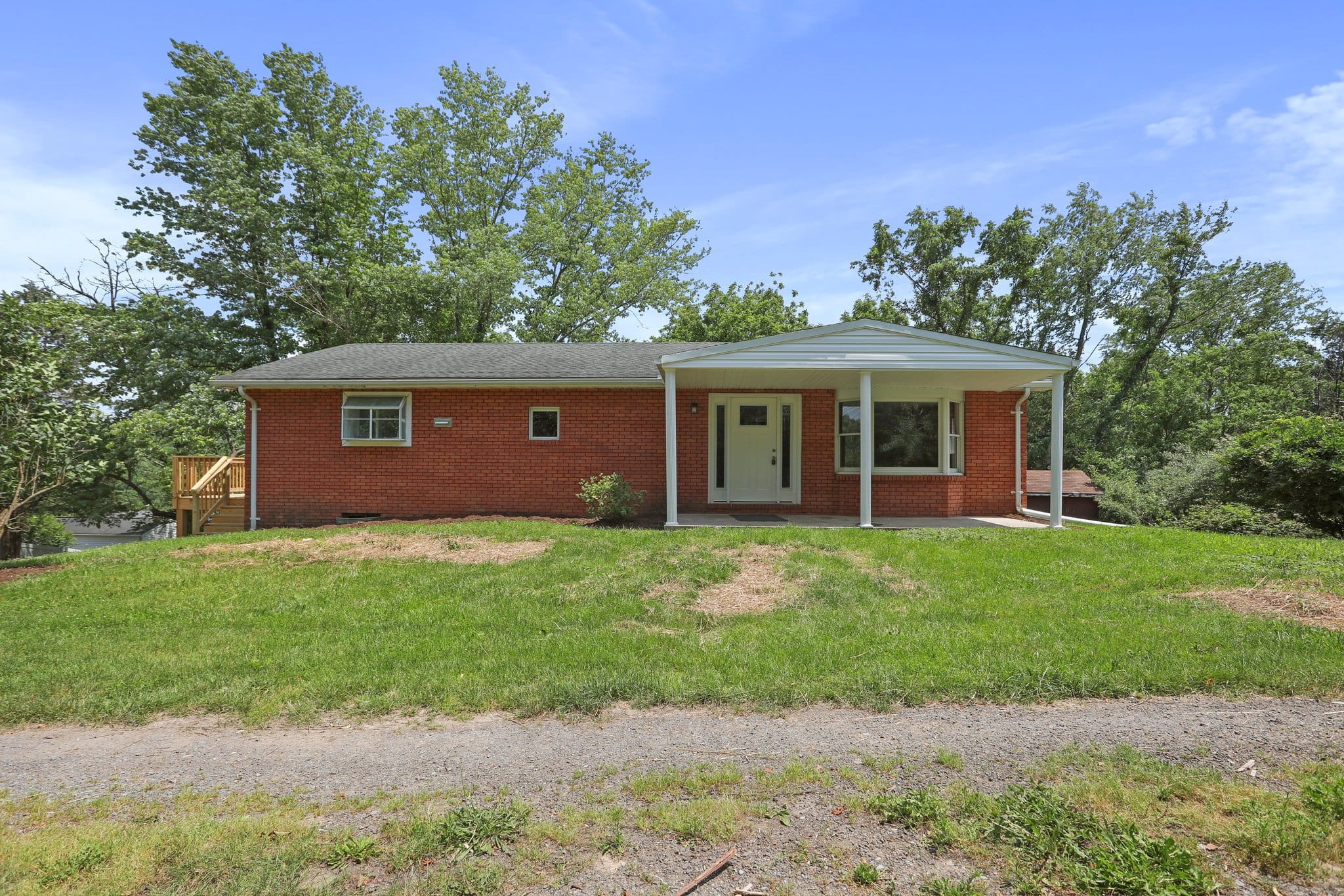 175 BLUES ADDITION RD SPRINGFIELD WV
