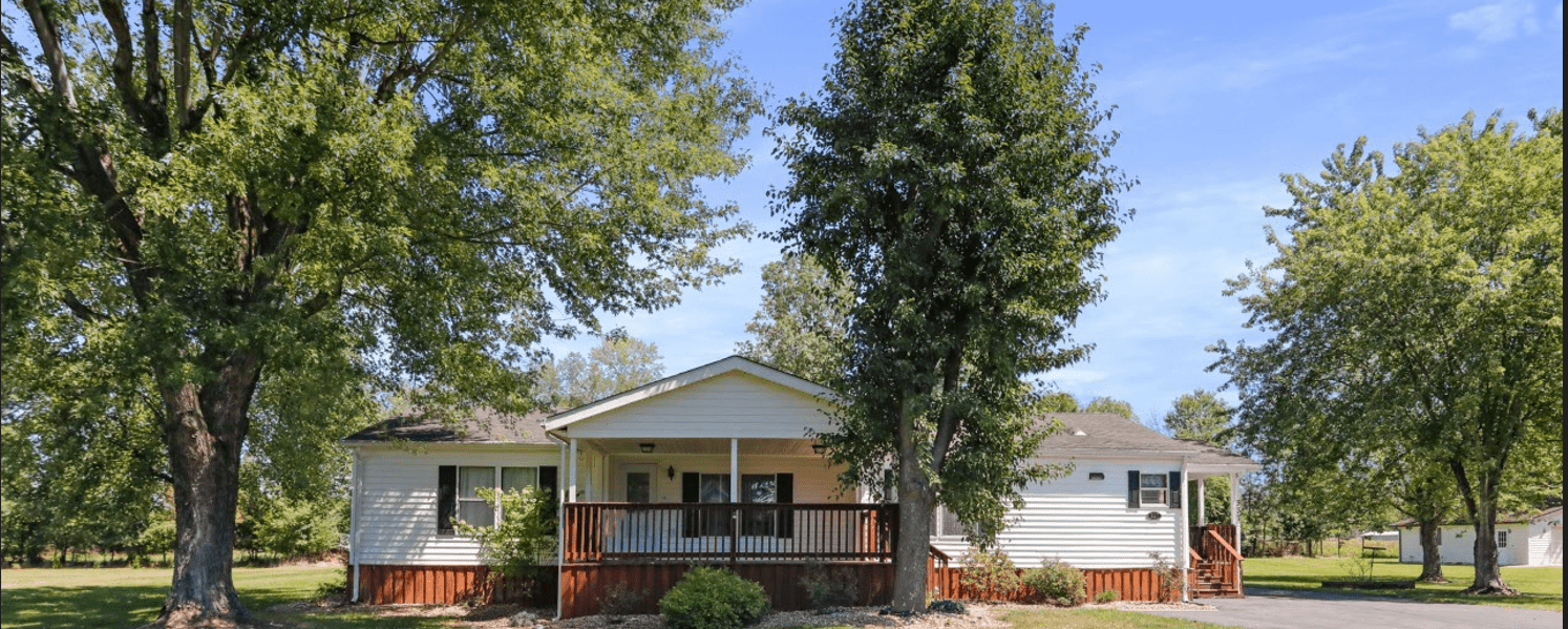 337 SAND FIELD RD – CHARMING COUNTRY HOME!