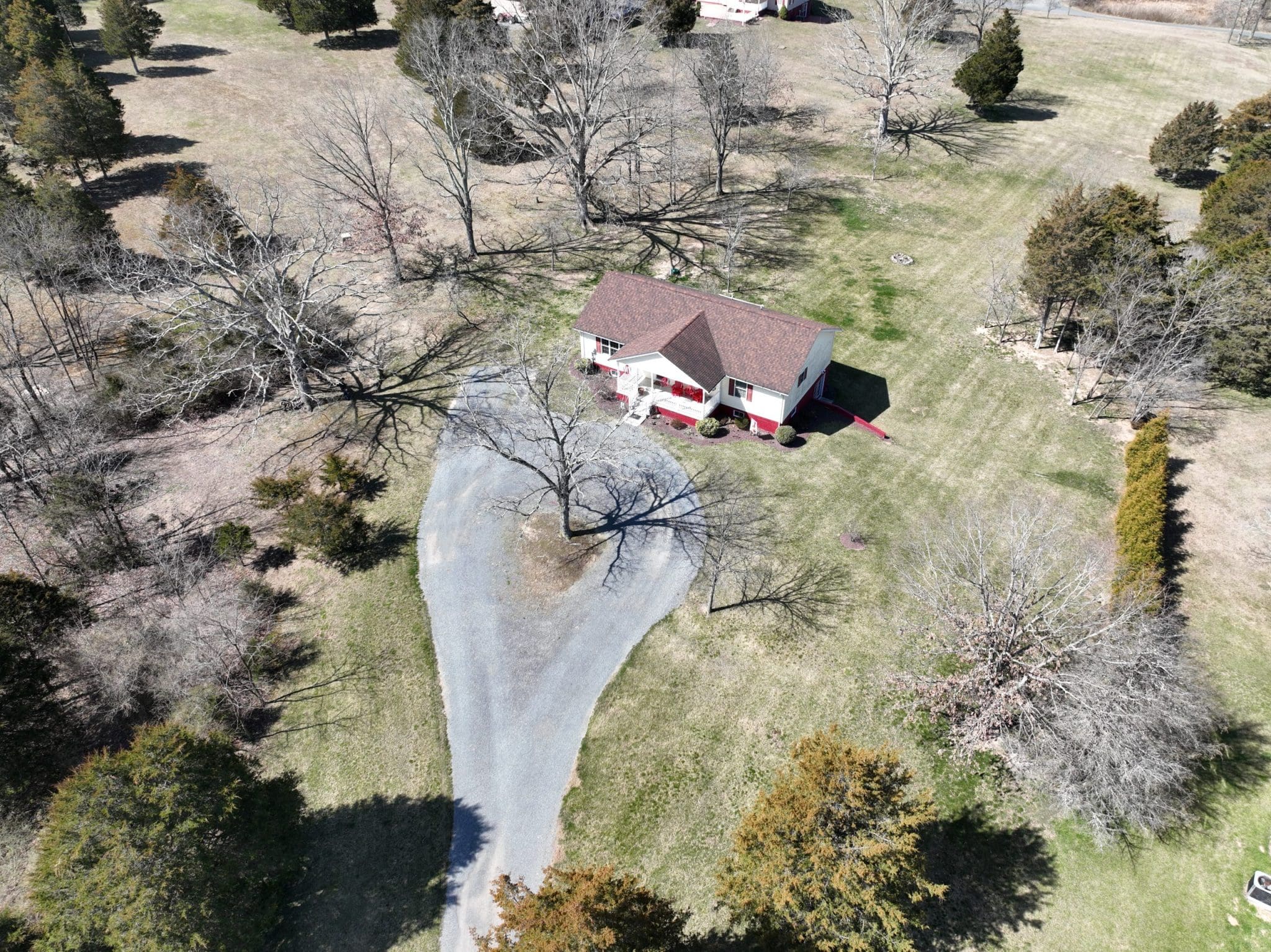 368 Magnolia Pl, Springfield, WV