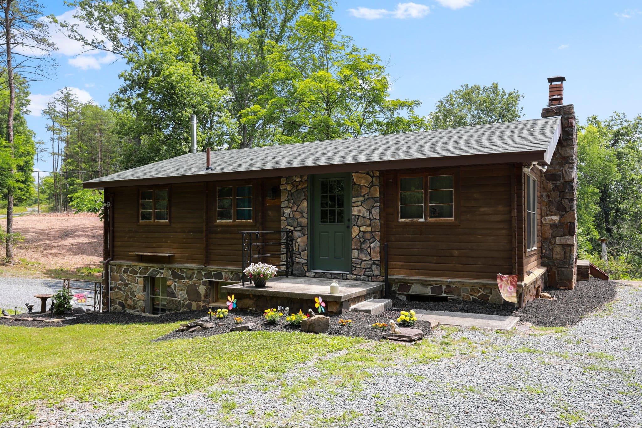 422 CLIFF DRIVE, PAW PAW, WV 25422