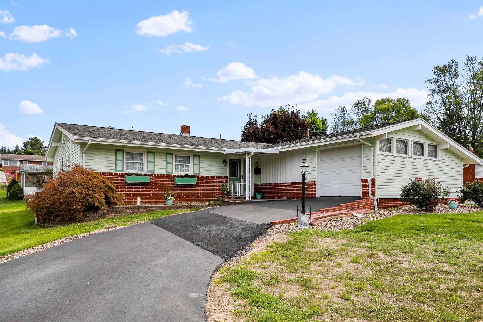 273 Central Avenue, Romney, WV 26757