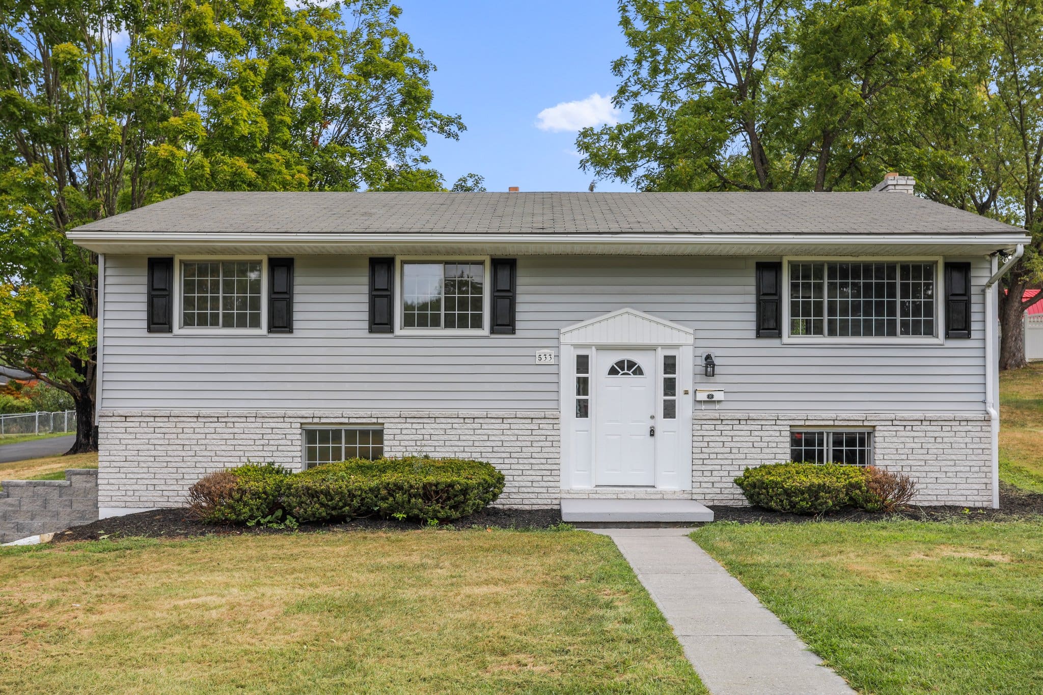 533 CENTRAL AVE, ROMNEY, WV 26757
