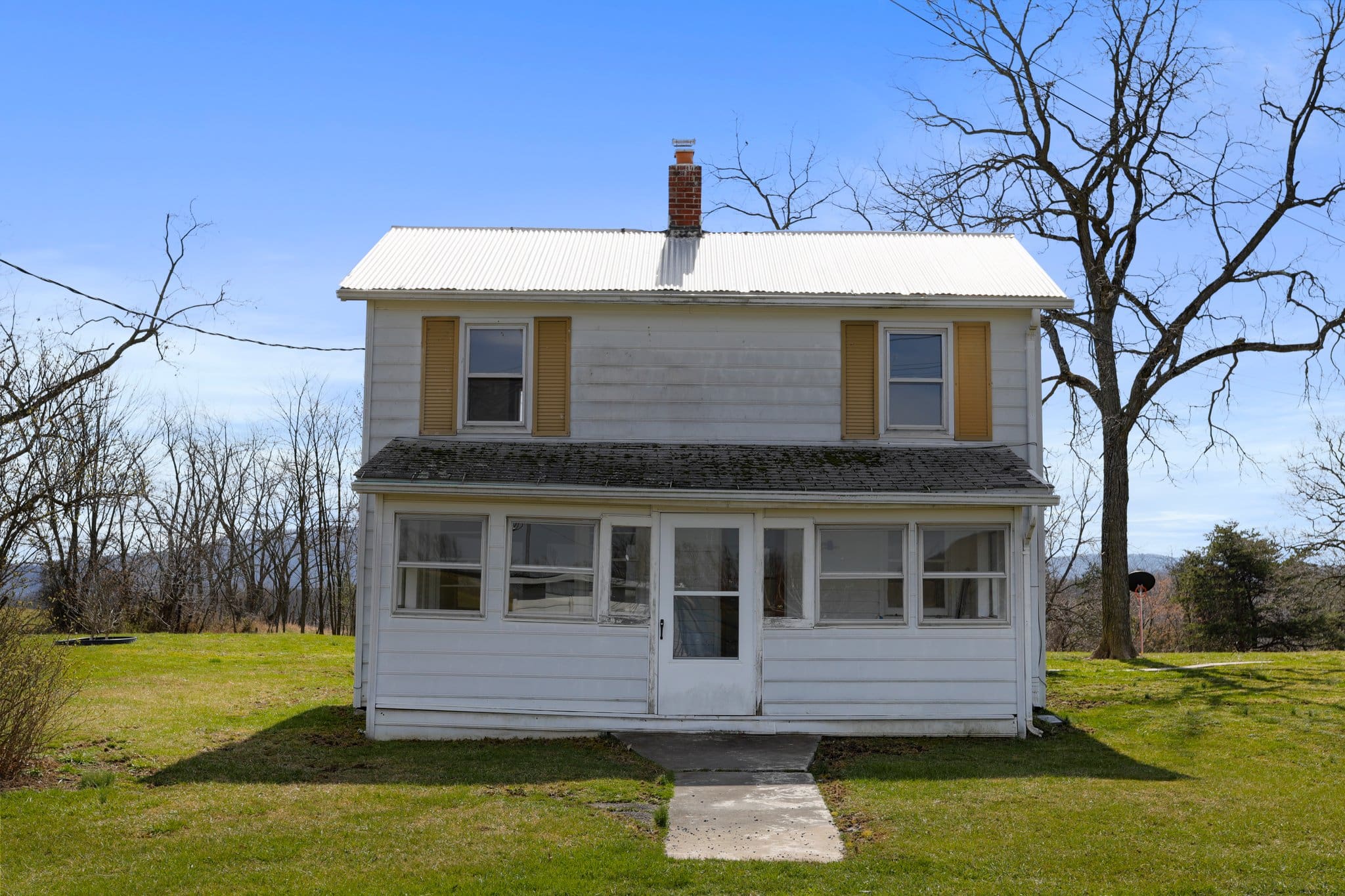 1921 Heide Cooper Road, Shanks, WV 26761