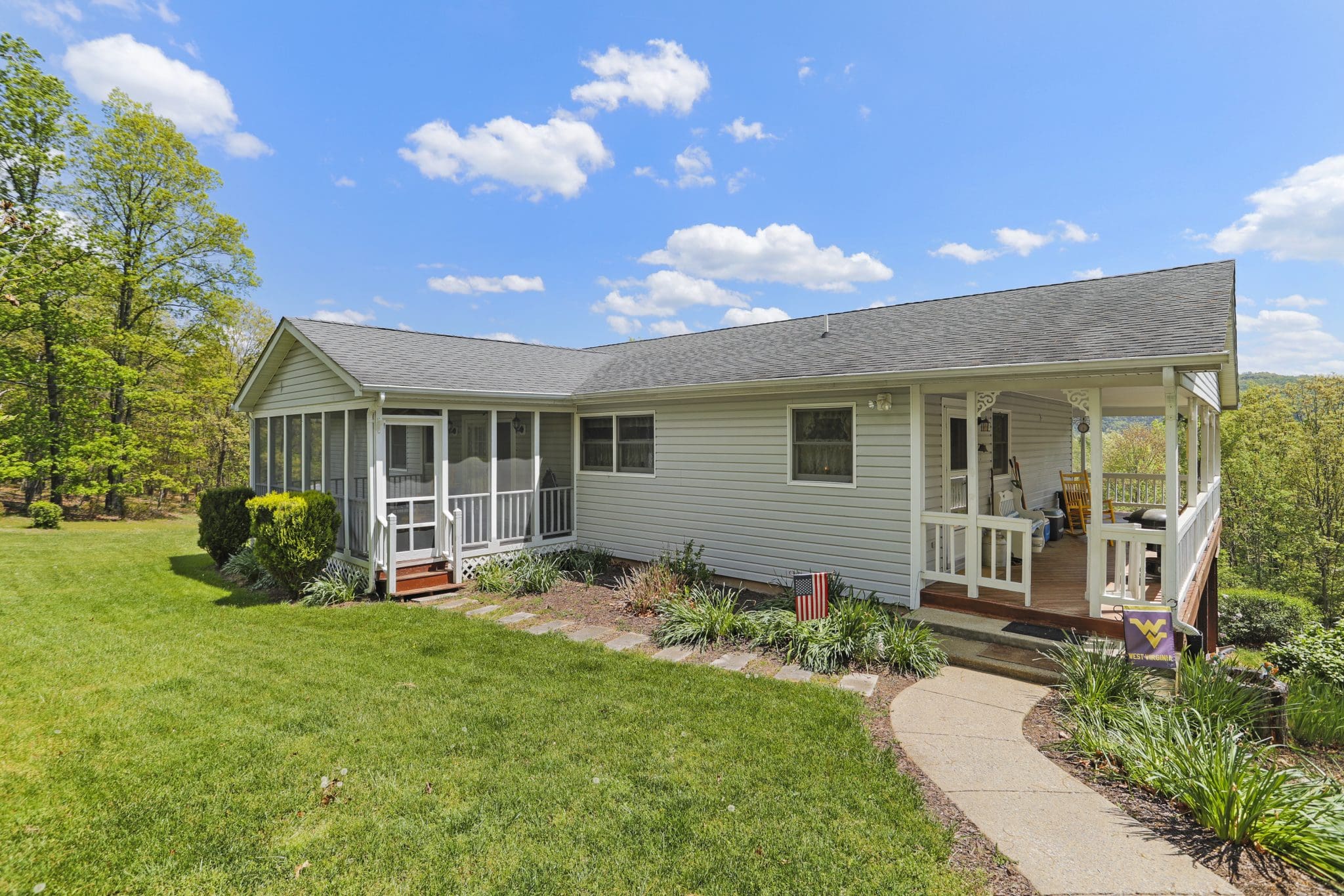 502 Frank Haines Rd, Paw Paw, WV 25434