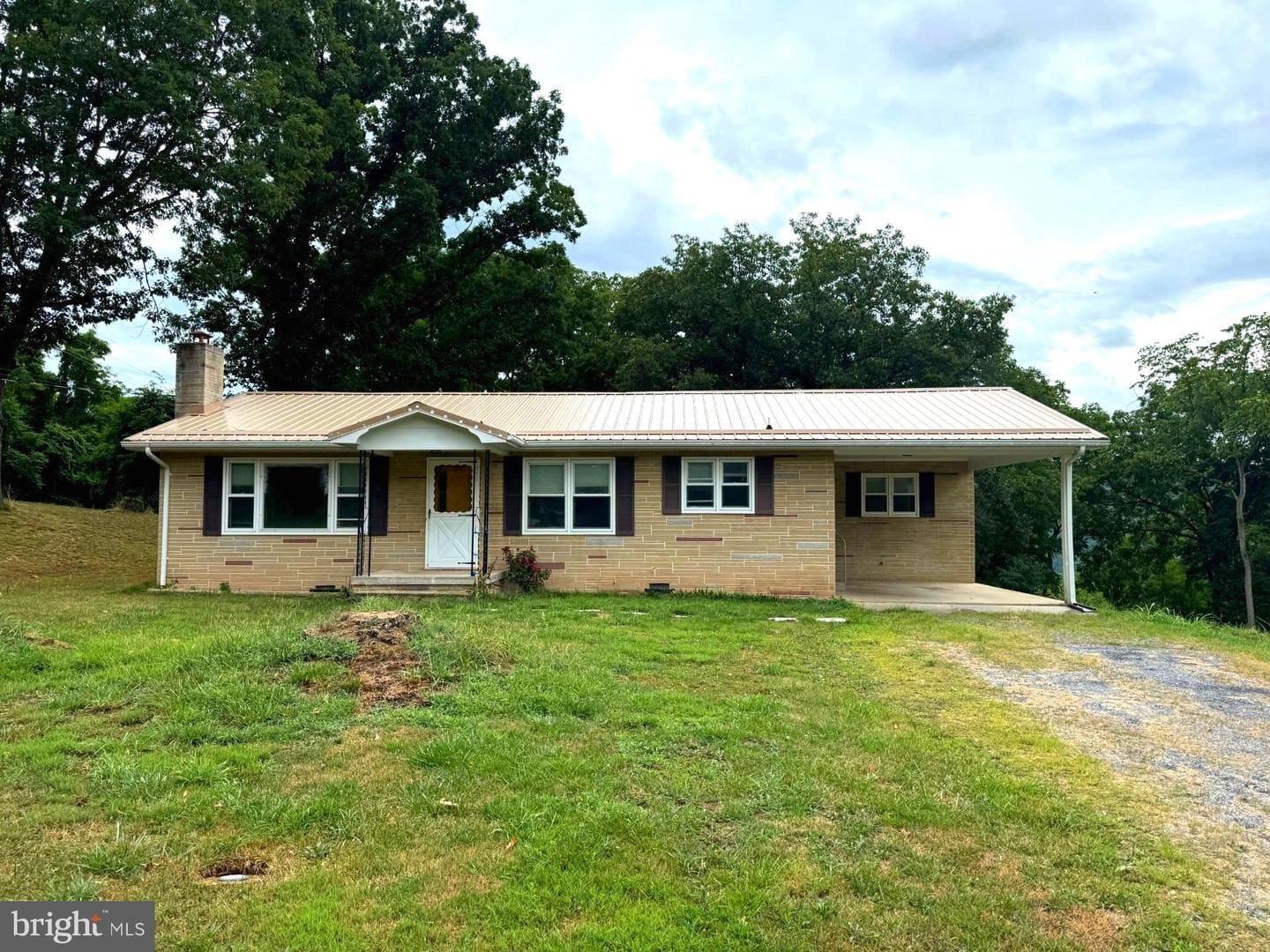 116 Sherman Ln, Petersburg, WV 26847
