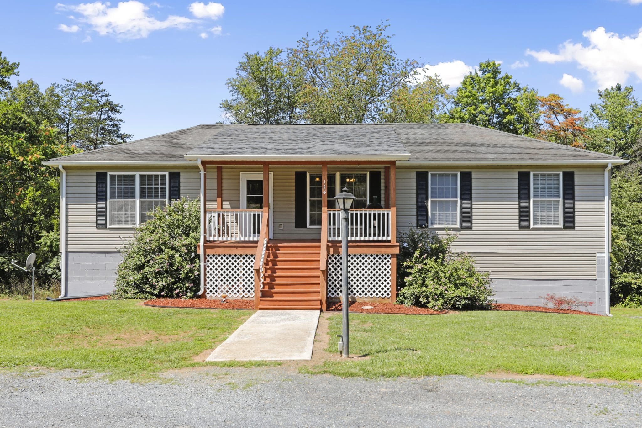 124 Blue Spruce Rd, Romney, WV 26757