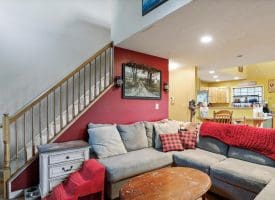 921 W Barnes Mill Dr, Romney, WV 26757