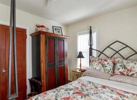 310 N High St N, Romney, WV 26757
