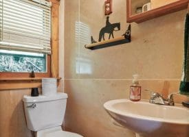 490 Janesa Dr, Augusta, WV 26704