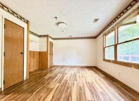 139 Glover Dr, Franklin, WV 26807