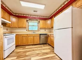 139 Glover Dr, Franklin, WV 26807
