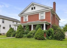 327 N High St, Romney, WV 26757