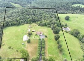 47 Perry Lane, Slanesville, WV 25444