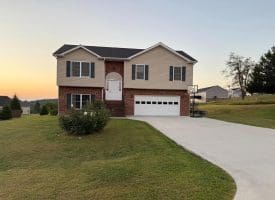 62 Redhaven Dr, Romney, WV 26757