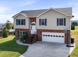 62 Redhaven Dr, Romney, WV 26757