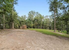 201 Rebel Hill Dr, Augusta, WV 26704