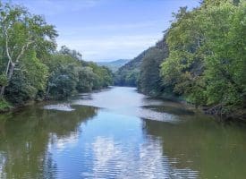 341 White Oak Trl, Paw Paw, WV 25434