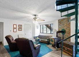 341 White Oak Trl, Paw Paw, WV 25434