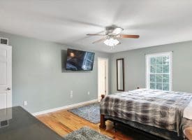 275 Monument Dr, Paw Paw, WV 25434
