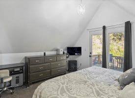 1251 Delray Rd, Augusta, WV 26704
