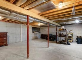 275 Monument Dr, Paw Paw, WV 25434