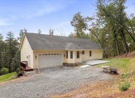 275 Monument Dr, Paw Paw, WV 25434