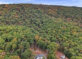 275 Monument Dr, Paw Paw, WV 25434
