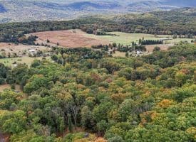 275 Monument Dr, Paw Paw, WV 25434