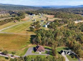 113N Lakewood Dr, Ridgeley, WV 26753