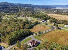 113N Lakewood Dr, Ridgeley, WV 26753