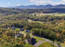 113N Lakewood Dr, Ridgeley, WV 26753