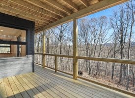 933 TIMBERLIINE DR, LOST CITY, WV