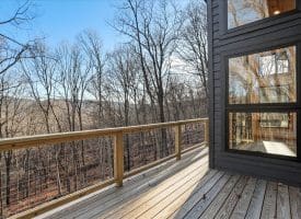 933 TIMBERLIINE DR, LOST CITY, WV