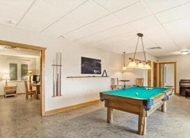 879 Olde Oak View Dr., Springfield, WV  26763