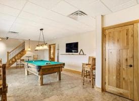 879 Olde Oak View Dr., Springfield, WV  26763