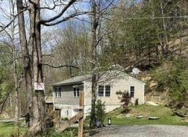 68 Mountain Rd., Augusta, WV  26704