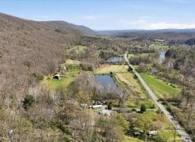 8892 Carpers Pike, Yellow Spring, WV  26865