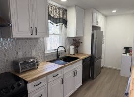 206 Mountain View Dr., Paw Paw, WV  25434