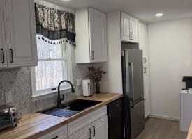 206 Mountain View Dr., Paw Paw, WV  25434