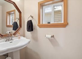 1264 Tearcoat R., Augusta, WV 26704