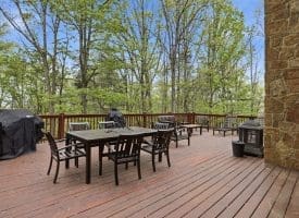 355 Hemlock Ct., Paw Paw, WV  25434