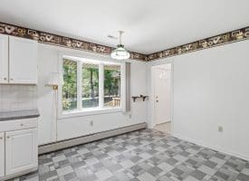 351 Silvercreek Lane, Berkeley Springs, WV 25411