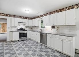 351 Silvercreek Lane, Berkeley Springs, WV 25411