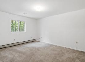 351 Silvercreek Lane, Berkeley Springs, WV 25411