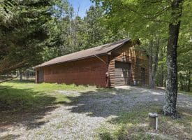 351 Silvercreek Lane, Berkeley Springs, WV 25411
