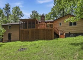 351 Silvercreek Lane, Berkeley Springs, WV 25411