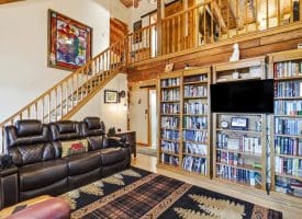 106 Britneys Lane, Paw Paw, WV 25434