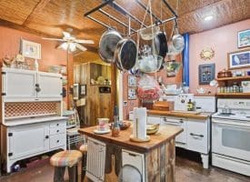 506 Strawberry Ln, Augusta, WV  26704